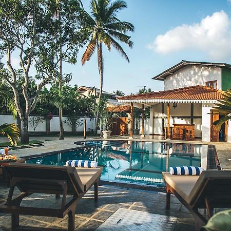 אונה ואטונה Sisikirana Villa מראה חיצוני תמונה