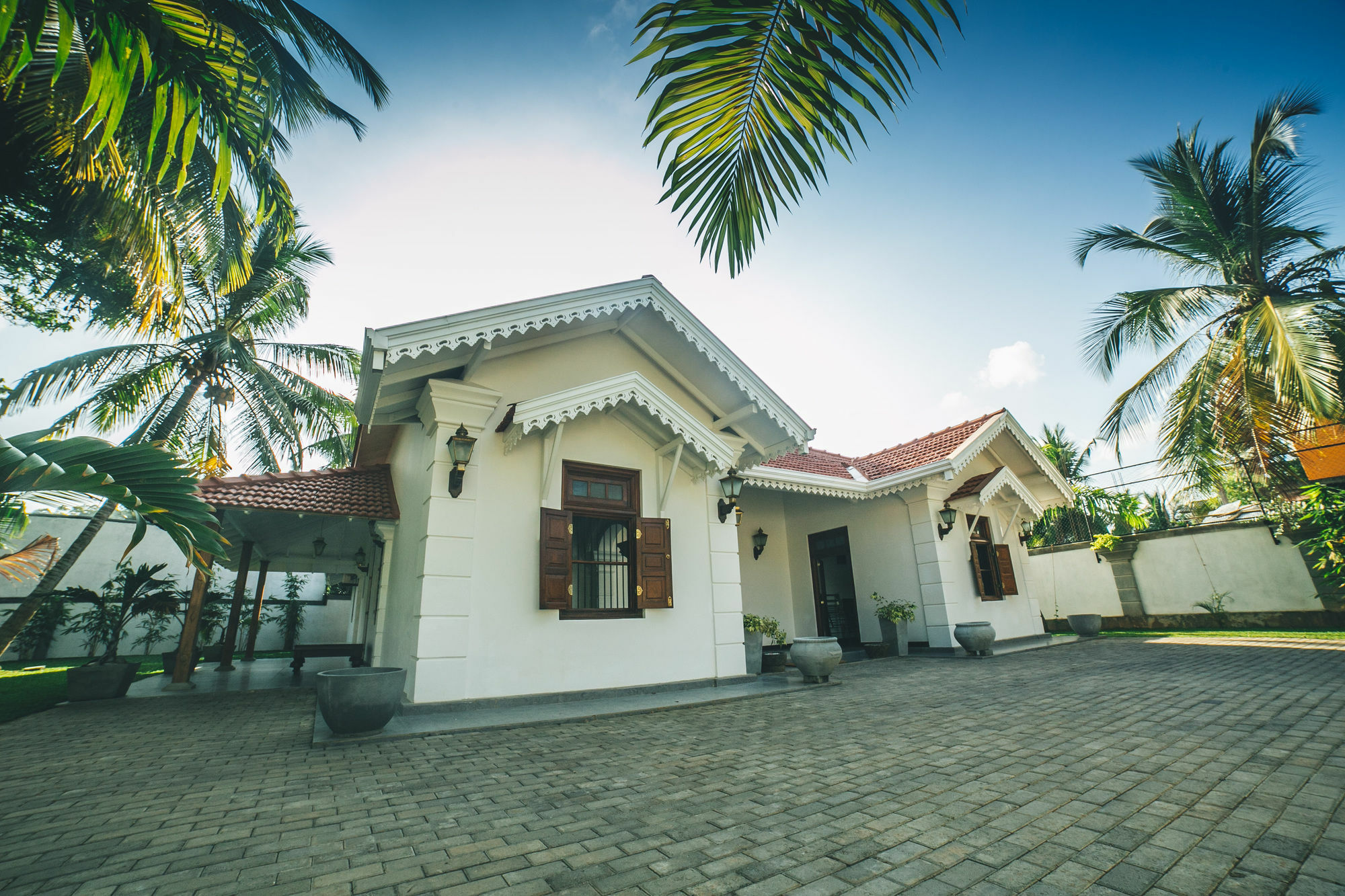 אונה ואטונה Sisikirana Villa מראה חיצוני תמונה