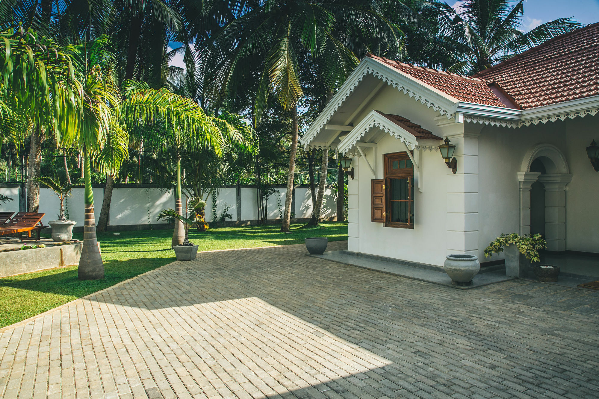 אונה ואטונה Sisikirana Villa מראה חיצוני תמונה