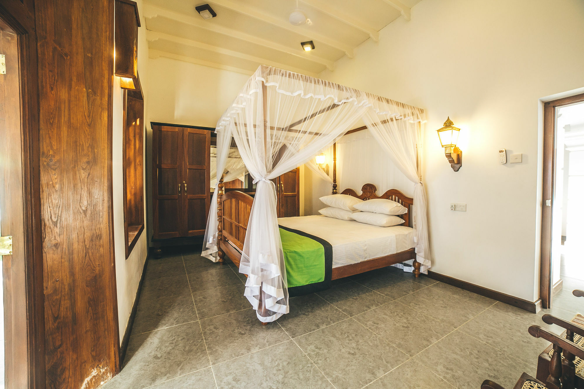 אונה ואטונה Sisikirana Villa מראה חיצוני תמונה