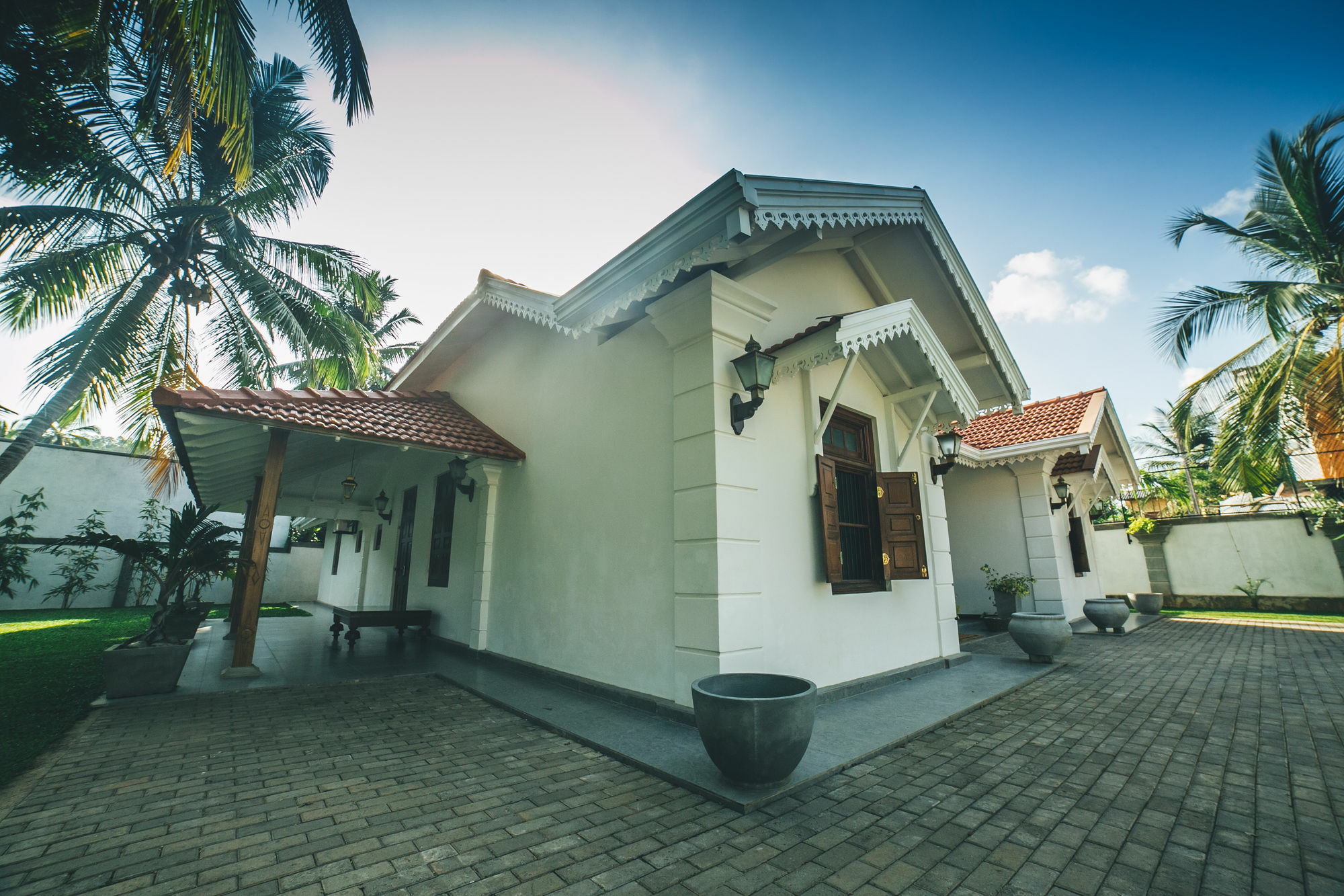 אונה ואטונה Sisikirana Villa מראה חיצוני תמונה